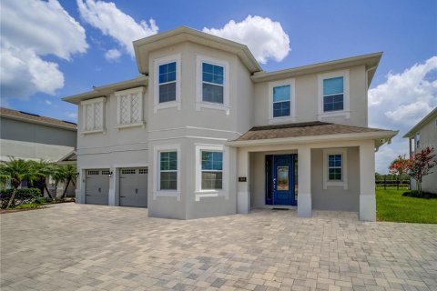 House in Kissimmee, Florida 11 bedrooms, 510.59 sq.m. № 1826285 - photo 1