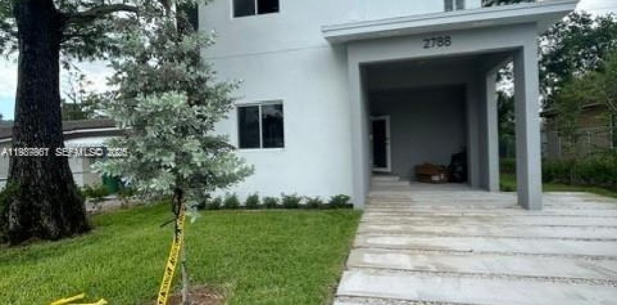 Villa ou maison à Fort Lauderdale, Floride 3 chambres № 2051452