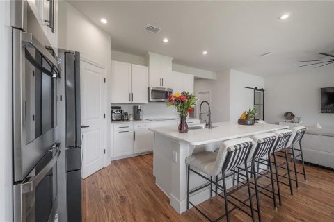 Casa en venta en Land O' Lakes, Florida, 4 dormitorios, 220.18 m2 № 1907008 - foto 14