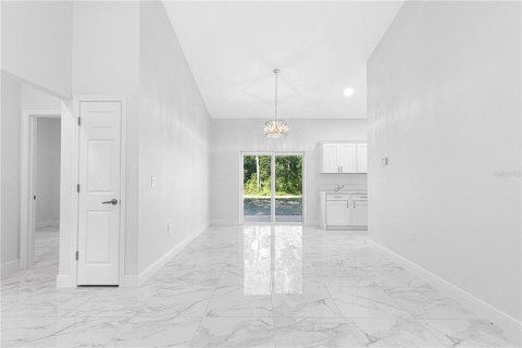 House in Summerfield, Florida 3 bedrooms, 107.4 sq.m. № 2201772 - photo 3