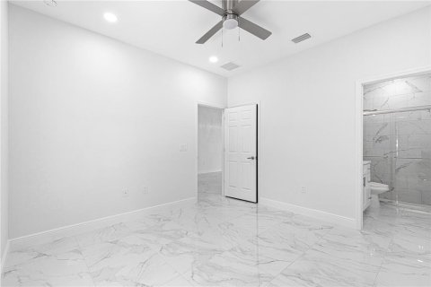 House in Summerfield, Florida 3 bedrooms, 107.4 sq.m. № 2201772 - photo 17