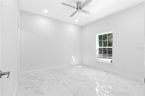 House in Summerfield, Florida 3 bedrooms, 107.4 sq.m. № 2201772 - photo 15