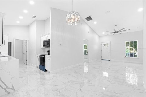 House in Summerfield, Florida 3 bedrooms, 107.4 sq.m. № 2201772 - photo 20