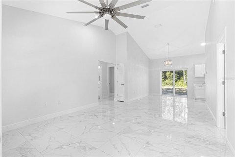 House in Summerfield, Florida 3 bedrooms, 107.4 sq.m. № 2201772 - photo 4