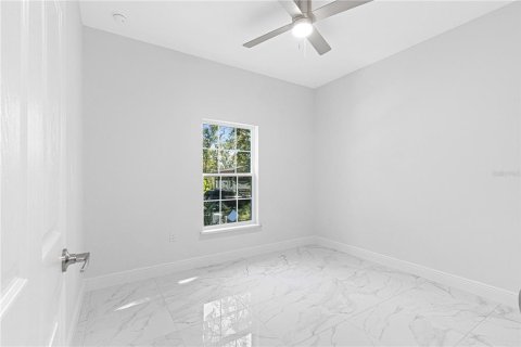 House in Summerfield, Florida 3 bedrooms, 107.4 sq.m. № 2201772 - photo 12