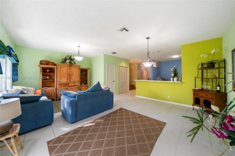 Touwnhouse à vendre à Plantation, Floride: 3 chambres, 157 m2 № 1985989 - photo 11