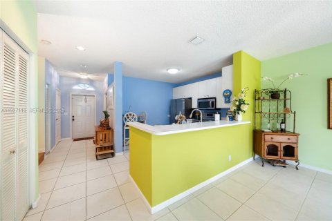 Touwnhouse à vendre à Plantation, Floride: 3 chambres, 157 m2 № 1985989 - photo 5