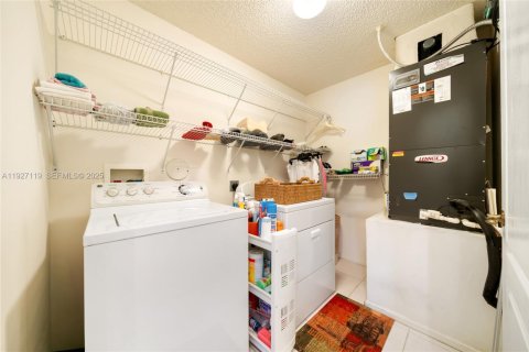 Touwnhouse à vendre à Plantation, Floride: 3 chambres, 157 m2 № 1985989 - photo 23