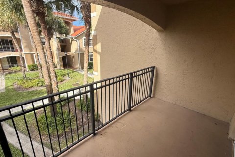 Снять в аренду кондоминиум в Пемброк-Пайнс, Флорида 1 спальня, 64.1м2, № 2034830 - фото 11