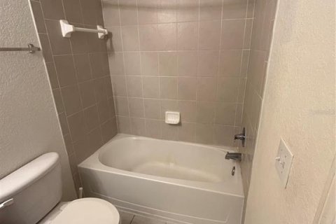 Copropriété à vendre à Bradenton, Floride: 3 chambres, 107.4 m2 № 2106485 - photo 12