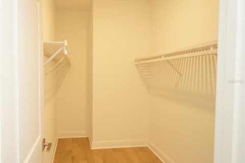 Touwnhouse à louer à Tampa, Floride: 4 chambres, 223.43 m2 № 2415388 - photo 23