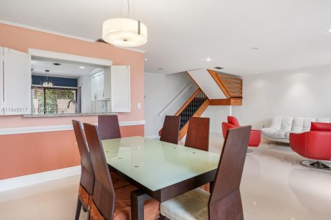 Touwnhouse à vendre à Doral, Floride: 3 chambres, 159.05 m2 № 2005075 - photo 13