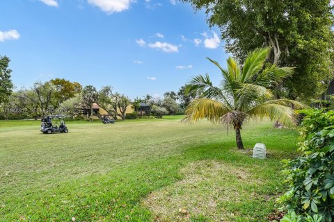 Touwnhouse à vendre à Doral, Floride: 3 chambres, 159.05 m2 № 2005075 - photo 5