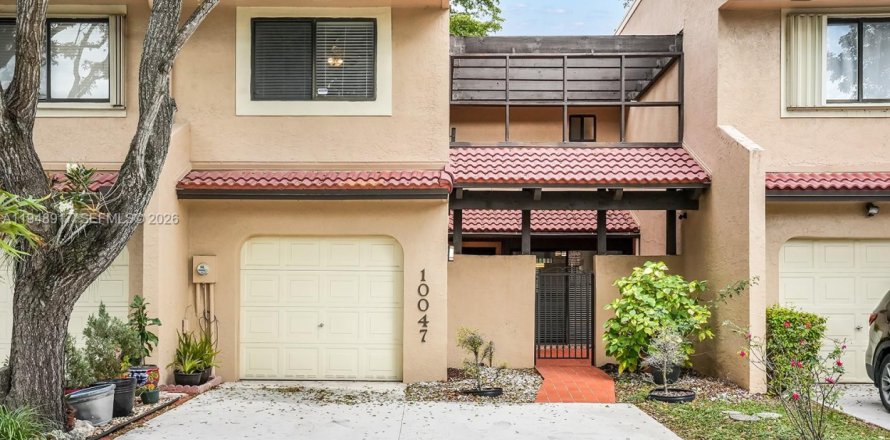 Touwnhouse à Doral, Floride 3 chambres, 159.05 m2 № 2005075