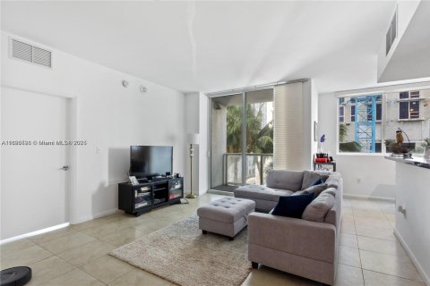 Copropriété à vendre à Miami, Floride: 2 chambres, 93.46 m2 № 1960878 - photo 2
