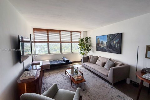 Apartamento en alquiler en Miami Beach, Florida, 2 dormitorios, 94.76 m2 № 1888299 - foto 6