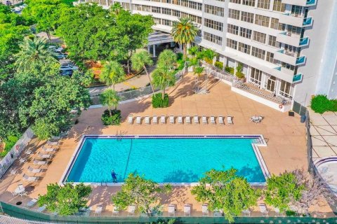 Apartamento en alquiler en Miami Beach, Florida, 2 dormitorios, 94.76 m2 № 1888299 - foto 26