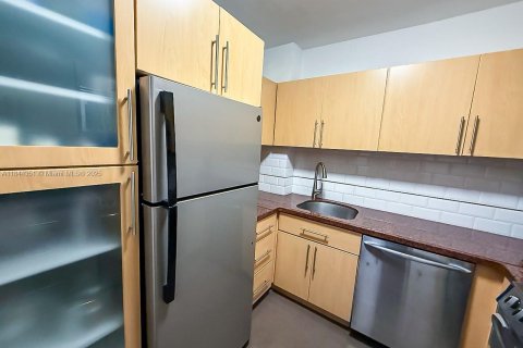 Apartamento en alquiler en Miami Beach, Florida, 2 dormitorios, 94.76 m2 № 1888299 - foto 10