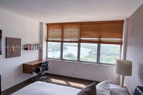 Apartamento en alquiler en Miami Beach, Florida, 2 dormitorios, 94.76 m2 № 1888299 - foto 15