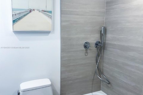 Apartamento en alquiler en Miami Beach, Florida, 2 dormitorios, 94.76 m2 № 1888299 - foto 21