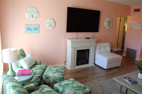 Condo in Clearwater, Florida, 2 bedrooms  № 1910023 - photo 7