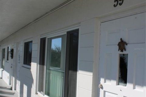 Condo in Clearwater, Florida, 2 bedrooms  № 1910023 - photo 2