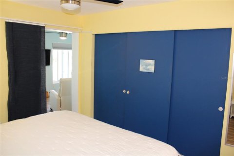 Condo in Clearwater, Florida, 2 bedrooms  № 1910023 - photo 28