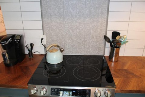 Condo in Clearwater, Florida, 2 bedrooms  № 1910023 - photo 16