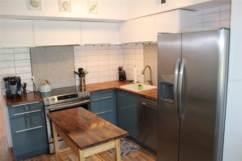 Condo in Clearwater, Florida, 2 bedrooms  № 1910023 - photo 14