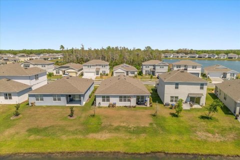 Villa ou maison à vendre à Kissimmee, Floride: 4 chambres, 171.87 m2 № 1602458 - photo 27