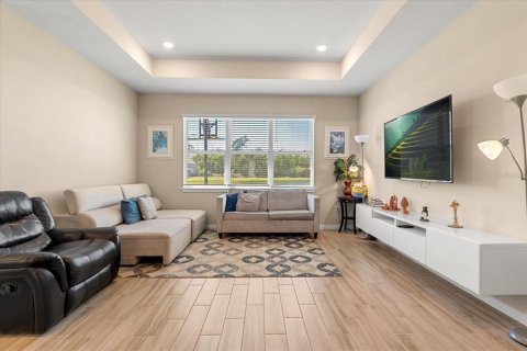 Villa ou maison à vendre à Kissimmee, Floride: 4 chambres, 171.87 m2 № 1602458 - photo 3
