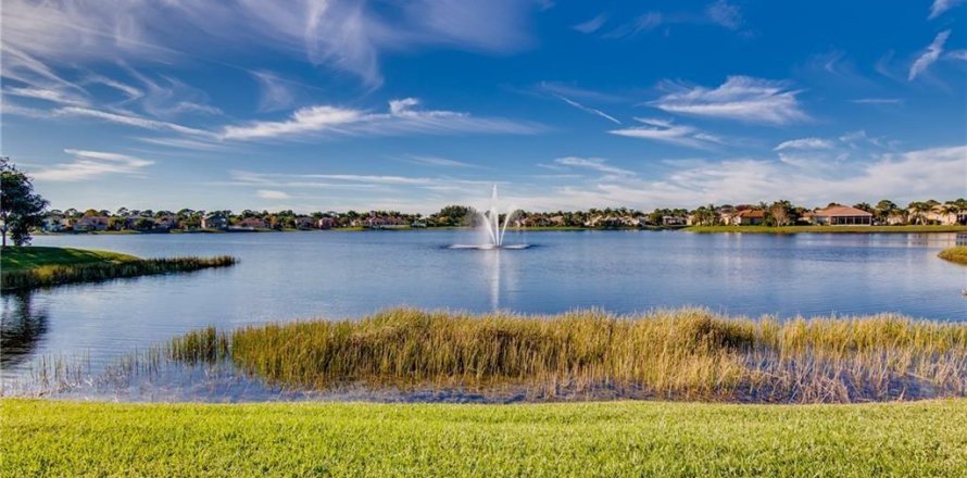 Дом в Форт-Пирс, Флорида 7 комнат, 140.56м2 № 1029706