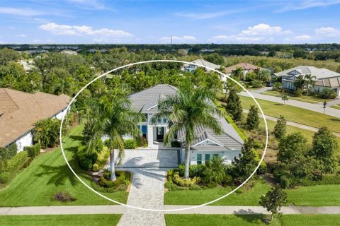 Villa ou maison à vendre à Sarasota, Floride: 3 chambres, 298.12 m2 № 2419645 - photo 4