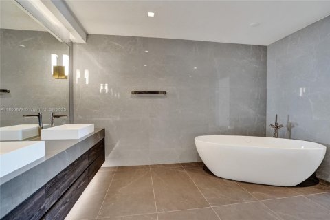 Copropriété à vendre à Pompano Beach, Floride: 2 chambres, 175.12 m2 № 1855205 - photo 27