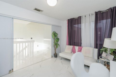 Townhouse in West Palm Beach, Florida 3 bedrooms, 176.51 sq.m. № 1925011 - photo 30
