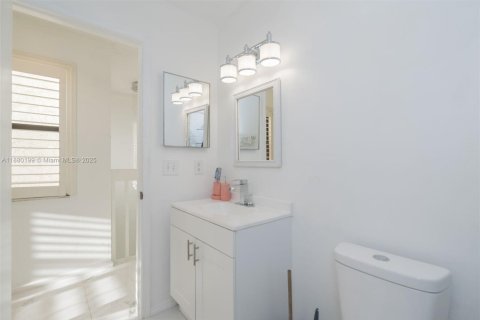 Townhouse in West Palm Beach, Florida 3 bedrooms, 176.51 sq.m. № 1925011 - photo 26