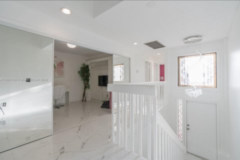 Townhouse in West Palm Beach, Florida 3 bedrooms, 176.51 sq.m. № 1925011 - photo 23