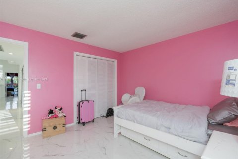 Townhouse in West Palm Beach, Florida 3 bedrooms, 176.51 sq.m. № 1925011 - photo 28