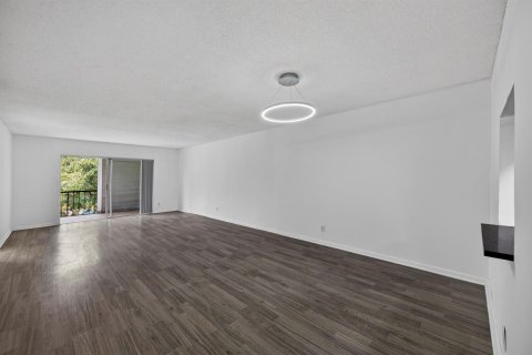 Copropriété à vendre à Lauderhill, Floride: 2 chambres, 104.98 m2 № 2083964 - photo 5