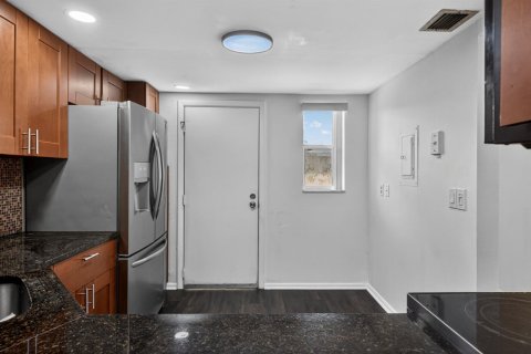 Copropriété à vendre à Lauderhill, Floride: 2 chambres, 104.98 m2 № 2083964 - photo 11