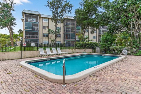 Copropriété à vendre à Lauderhill, Floride: 2 chambres, 104.98 m2 № 2083964 - photo 30