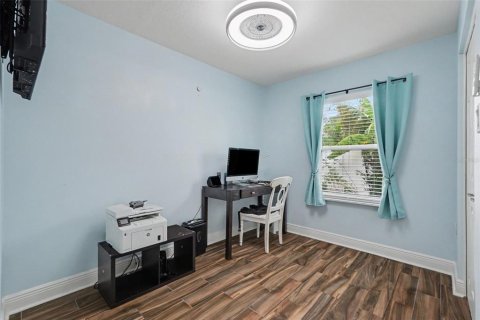 Villa ou maison à vendre à Tampa, Floride: 4 chambres, 151.62 m2 № 2389377 - photo 21