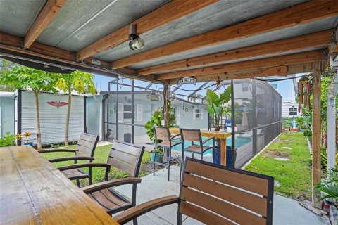 Villa ou maison à vendre à Tampa, Floride: 4 chambres, 151.62 m2 № 2389377 - photo 6