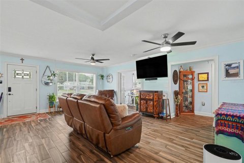 Villa ou maison à vendre à Tampa, Floride: 4 chambres, 151.62 m2 № 2389377 - photo 13