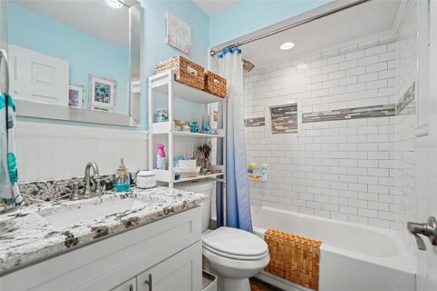 Villa ou maison à vendre à Tampa, Floride: 4 chambres, 151.62 m2 № 2389377 - photo 22