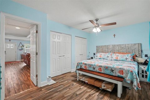 Villa ou maison à vendre à Tampa, Floride: 4 chambres, 151.62 m2 № 2389377 - photo 16