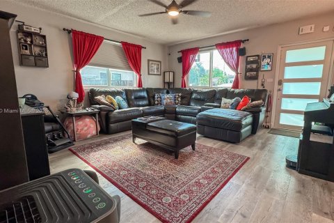 Купить виллу или дом в Хайалиа, Флорида 3 спальни, 149.11м2, № 1978140 - фото 17