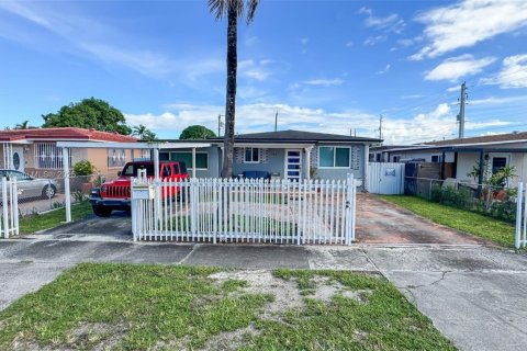 Купить виллу или дом в Хайалиа, Флорида 3 спальни, 149.11м2, № 1978140 - фото 18