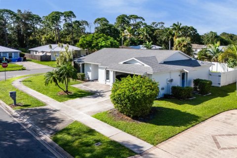 Casa en venta en Vero Beach, Florida, 3 dormitorios, 131.18 m2 № 2081519 - foto 3