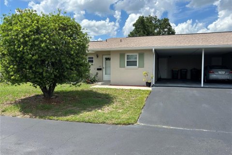 Condo in DeLand, Florida, 2 bedrooms  № 1754502 - photo 2